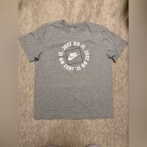 Nike T-shirt